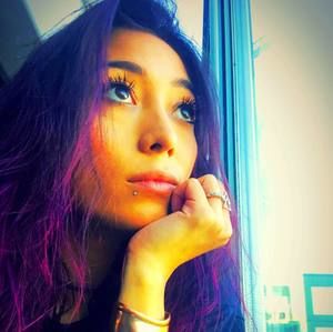 Meet your Posher, Chanone